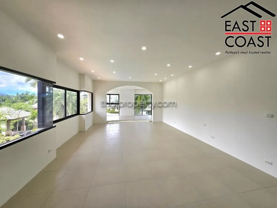 Dusit Pattaya Lake View photo 42