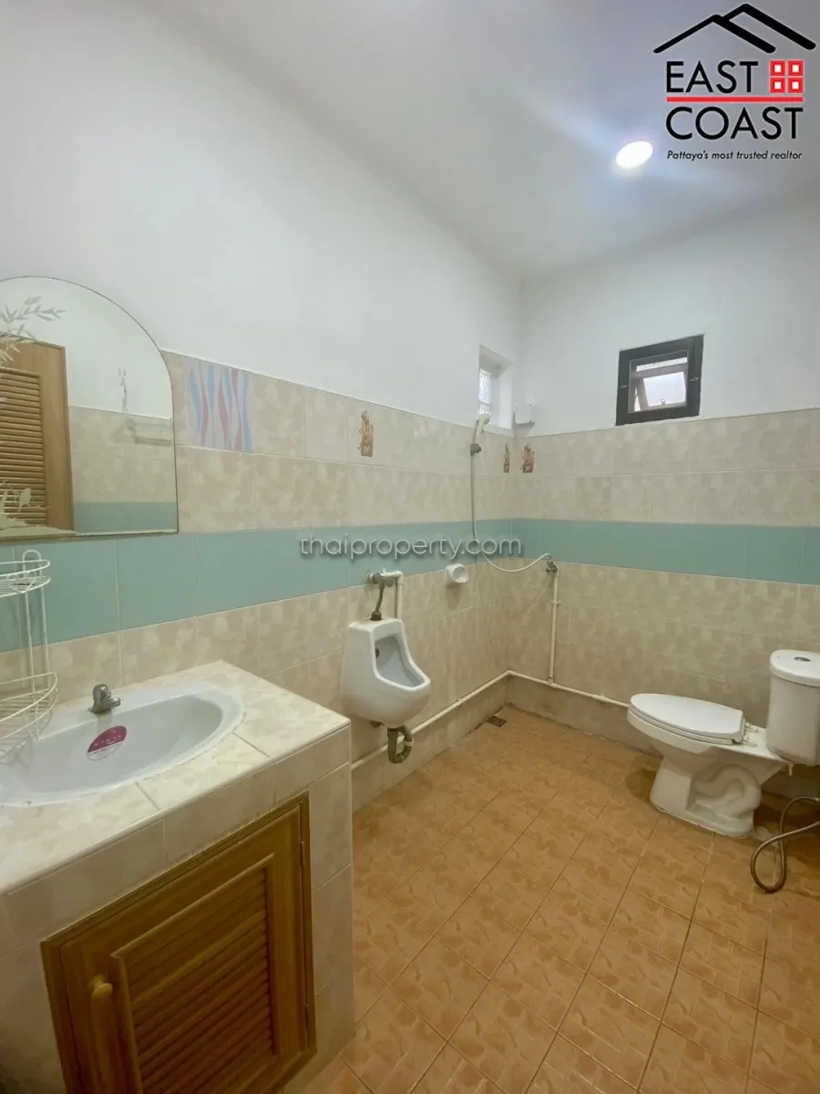 Private House with Warehouse photo 16