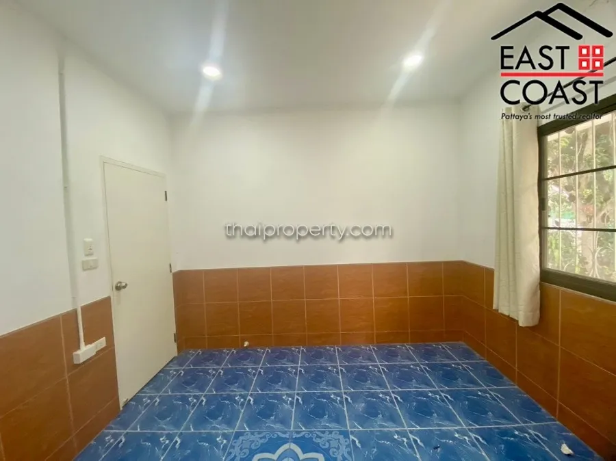 Private House with Warehouse photo 15