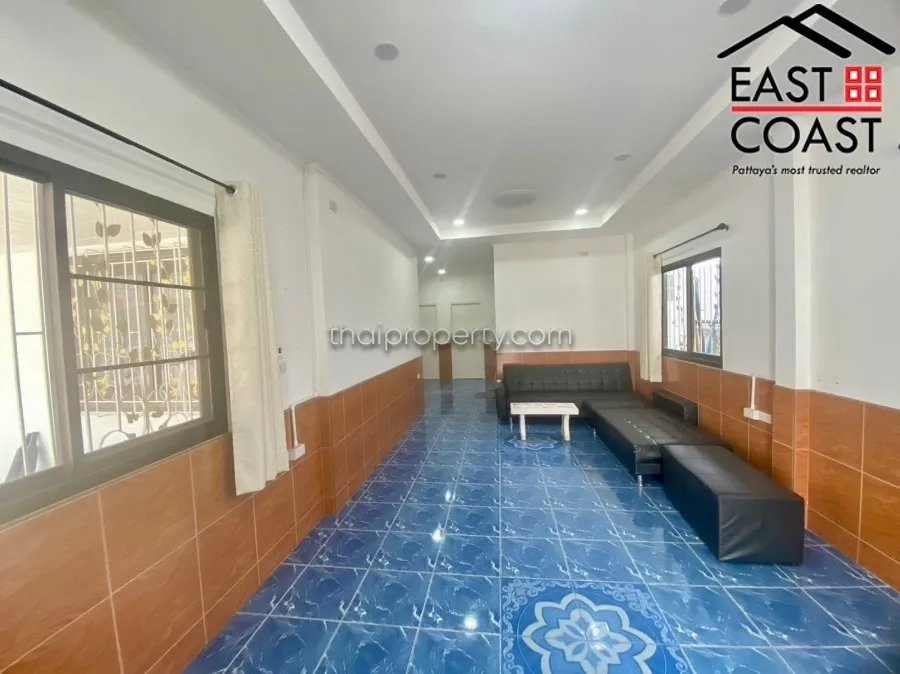 Private House with Warehouse photo 10