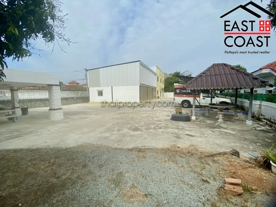 Private House with Warehouse photo 45