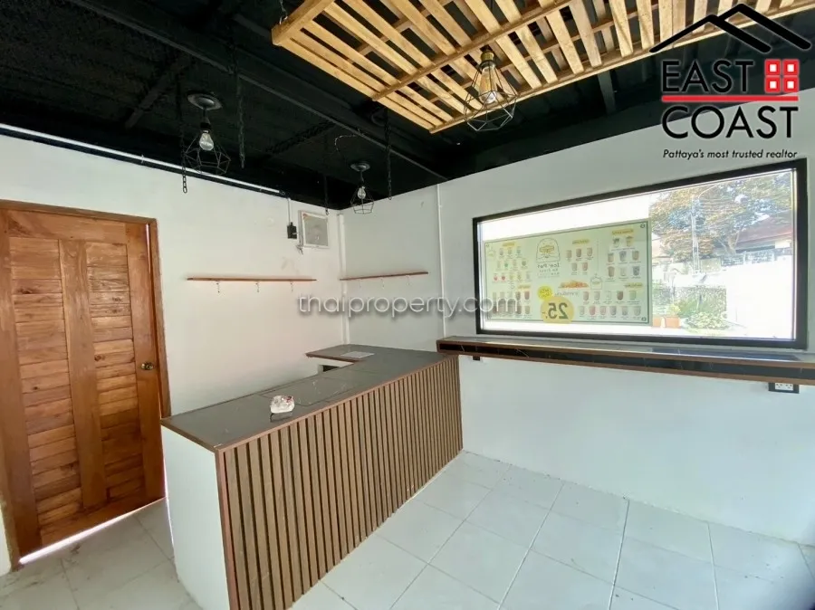 Private House with Warehouse photo 6