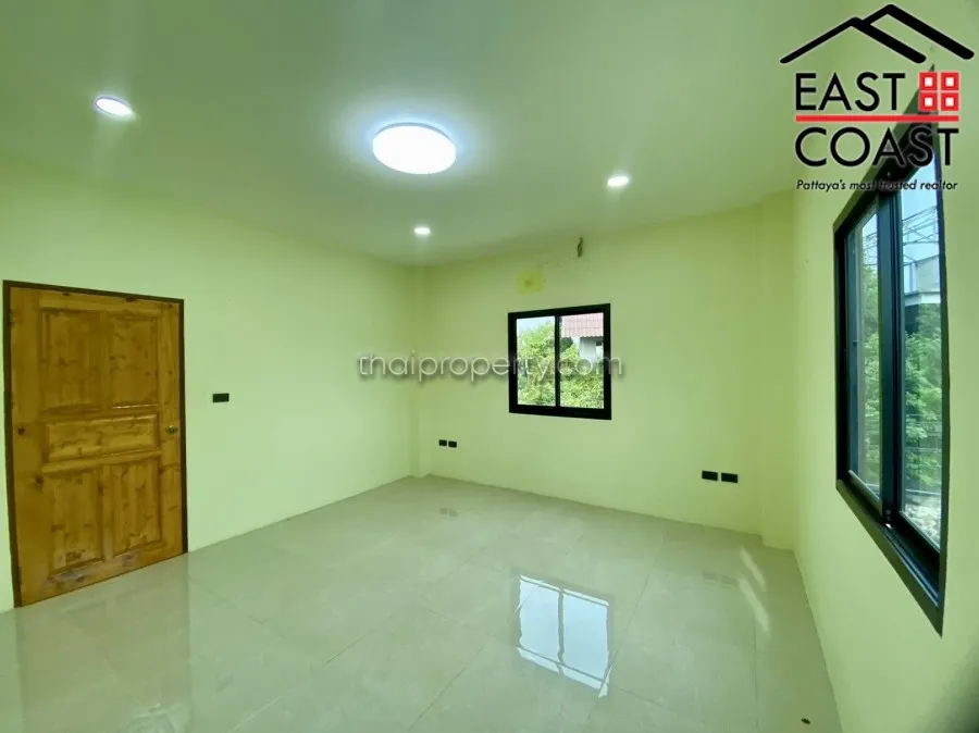 Private House with Warehouse photo 30