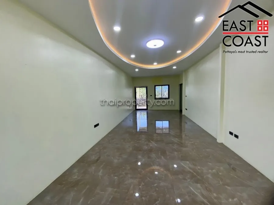 Private House with Warehouse photo 26