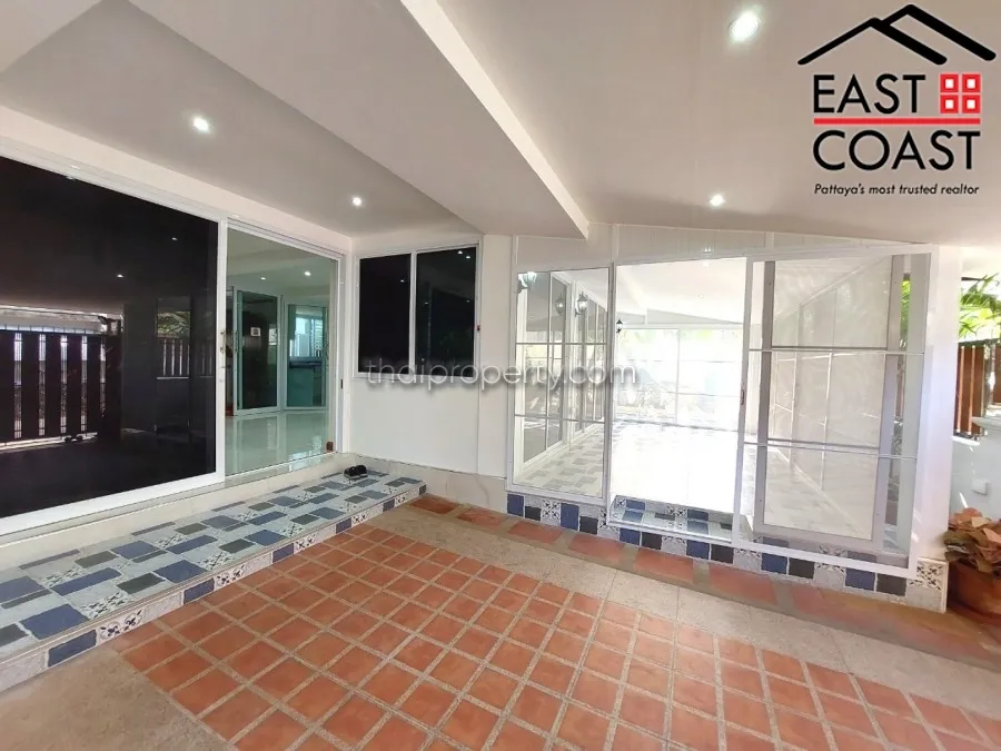 Jomtien Garden Villa photo 31