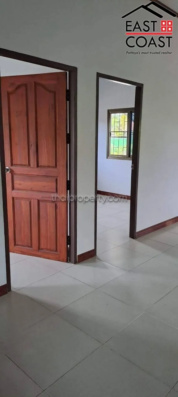 House with Apartment photo 28