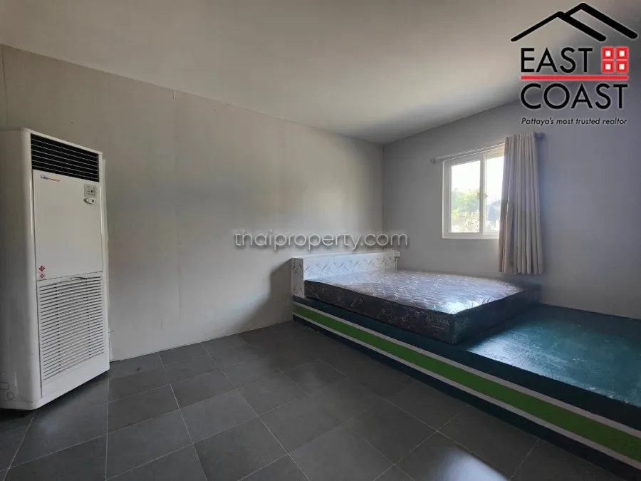 House with Apartment photo 7