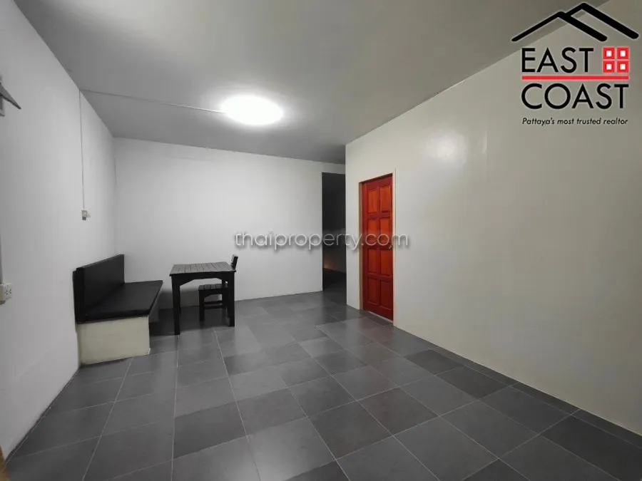House with Apartment photo 8