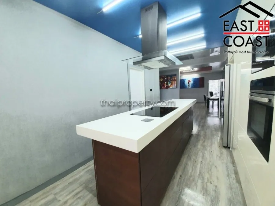 Greenfield Villa 2 photo 11
