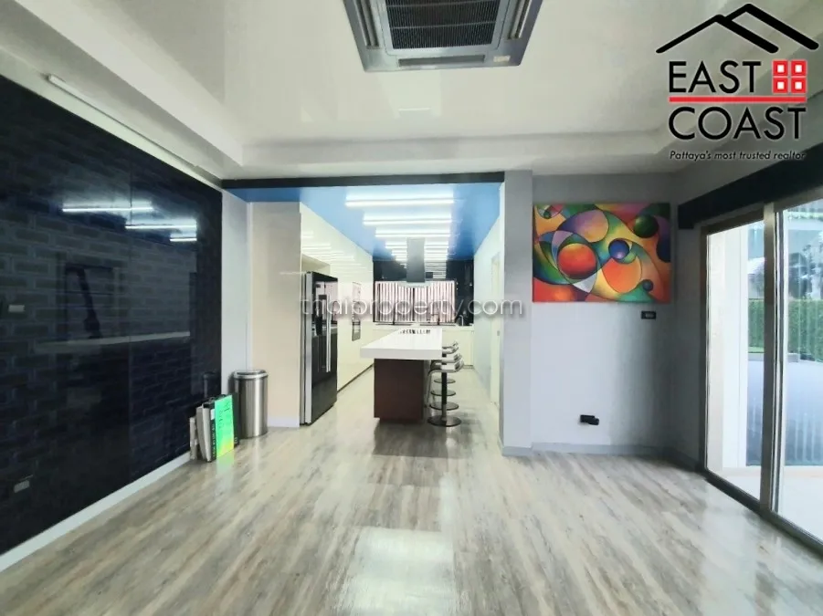 Greenfield Villa 2 photo 12
