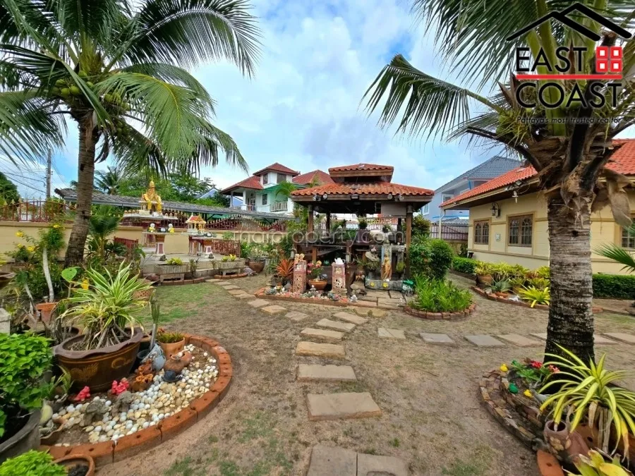 Park Village photo 18