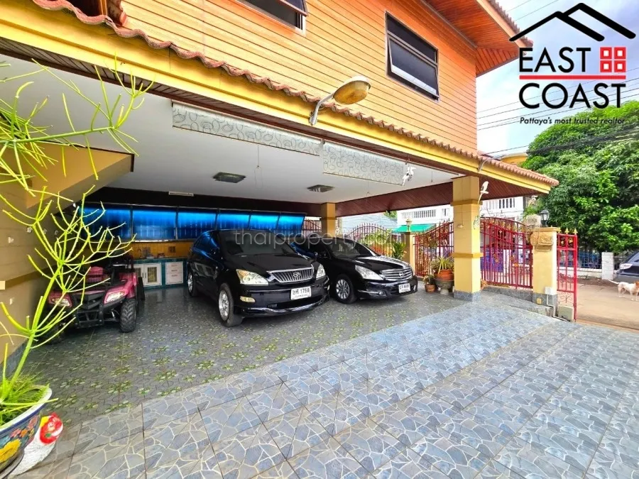 Park Village photo 8