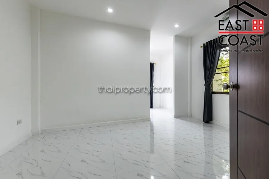Pattaya Land And House photo 17