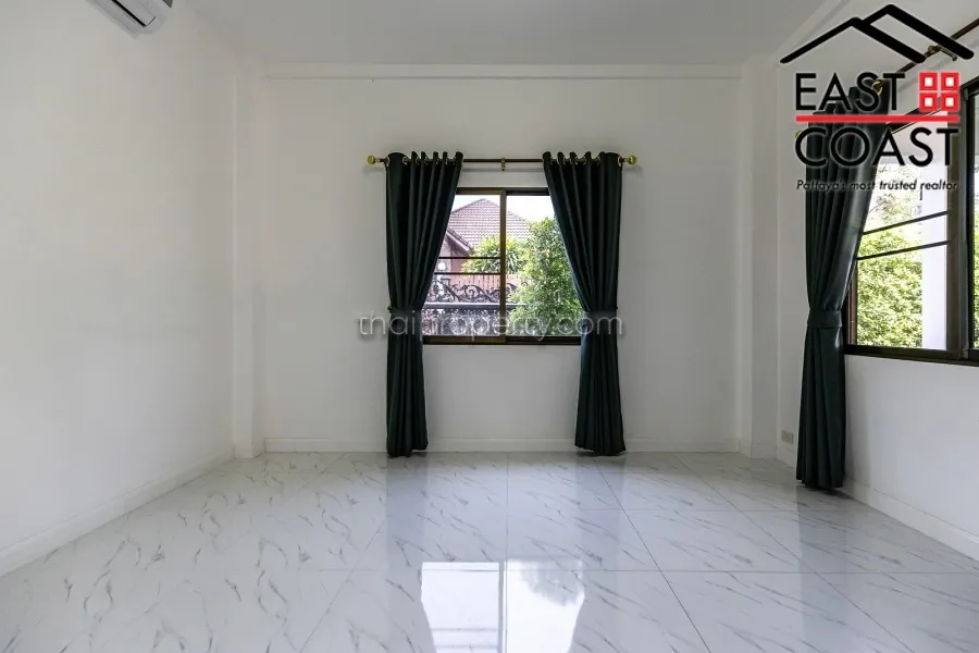 Pattaya Land And House photo 22