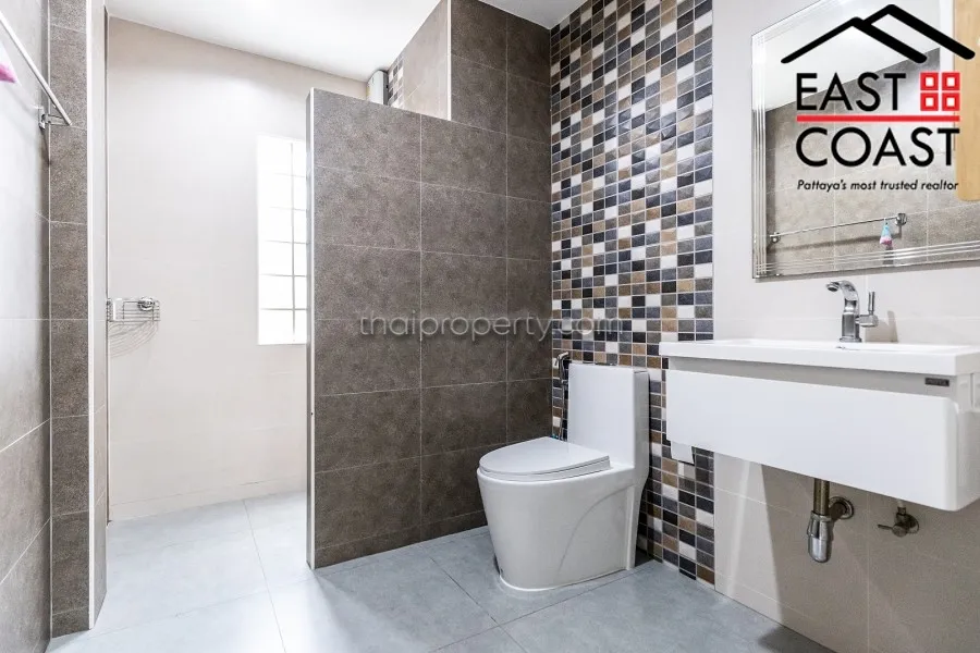 Pattaya Land And House photo 29