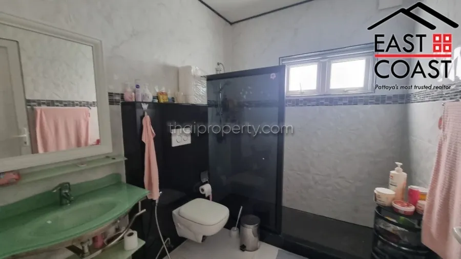Baan Sathorn Watbun photo 16