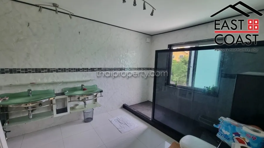 Baan Sathorn Watbun photo 13