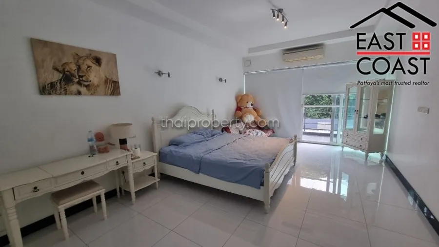 Baan Sathorn Watbun photo 14