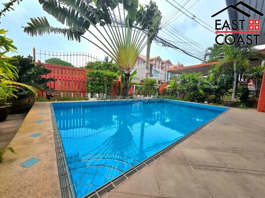 Rattanakorn Village 5 photo 6