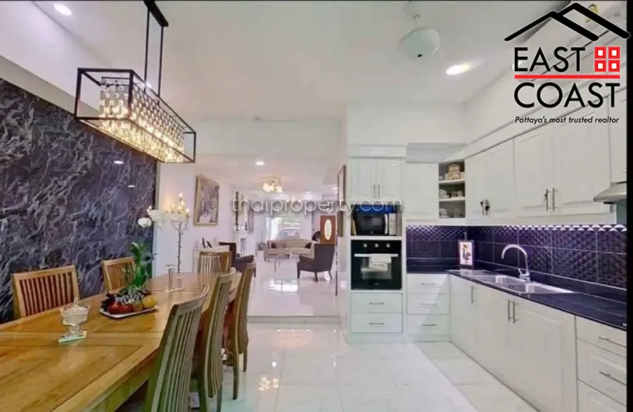 Town House photo 7