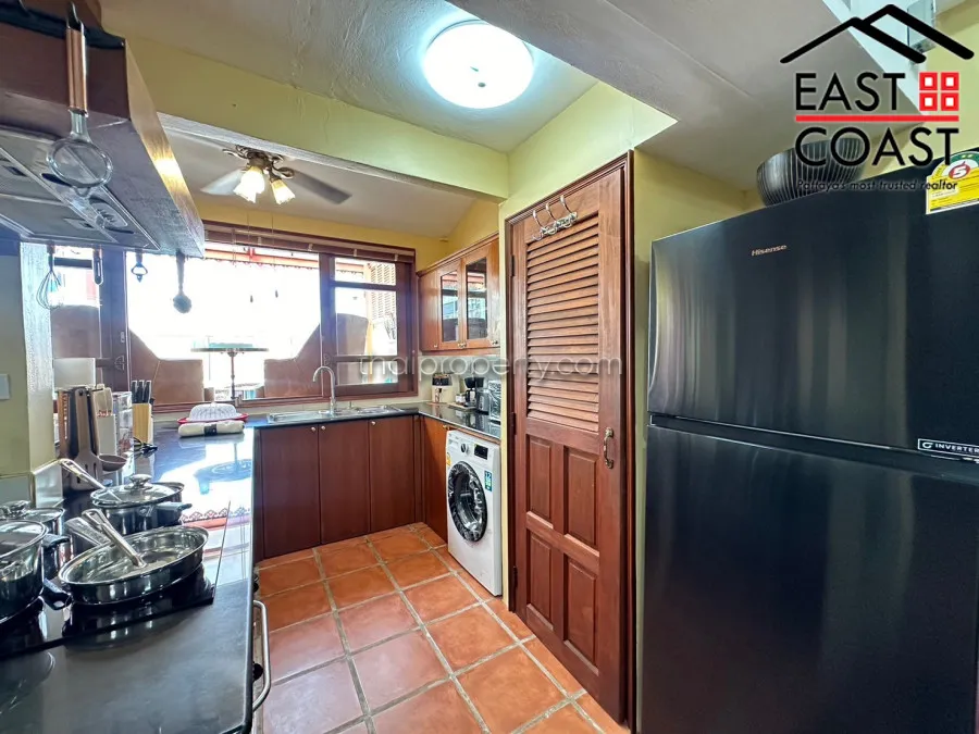 Commercial house photo 15