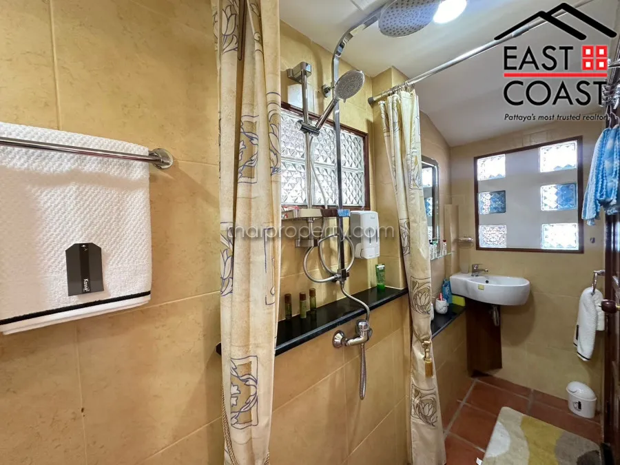 Commercial house photo 4