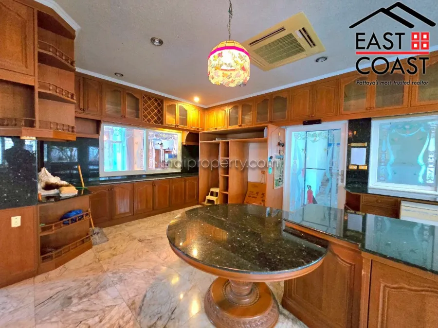 Pratumnuk Pool Villa photo 29
