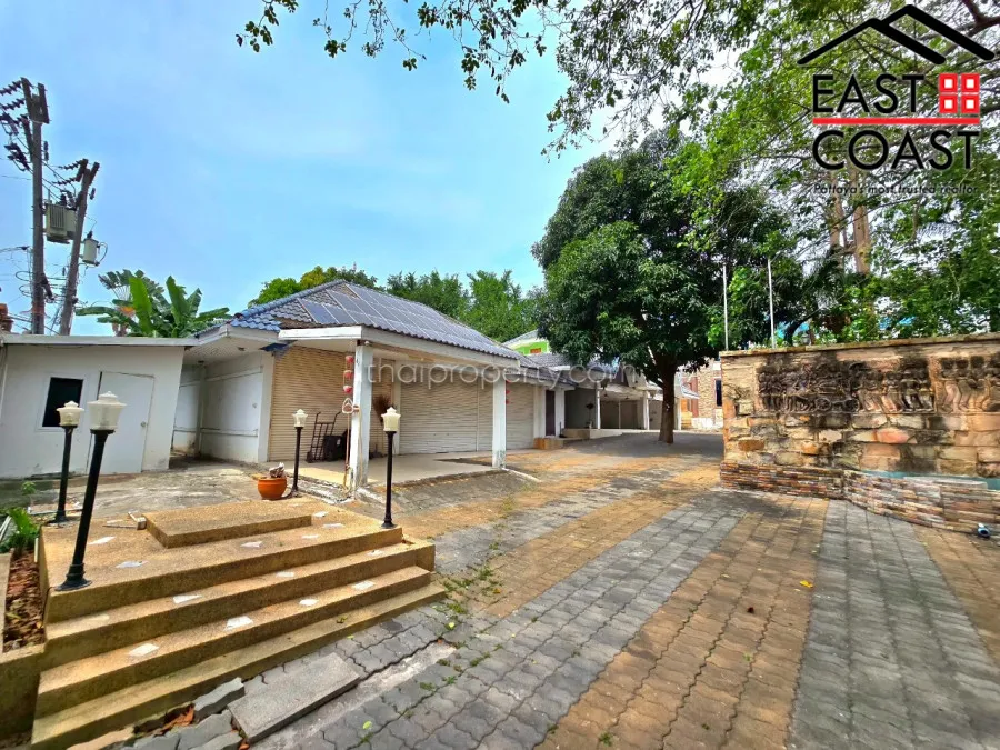 Pratumnuk Pool Villa photo 5