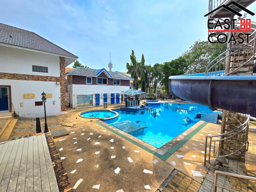 Pratumnuk Pool Villa photo 8