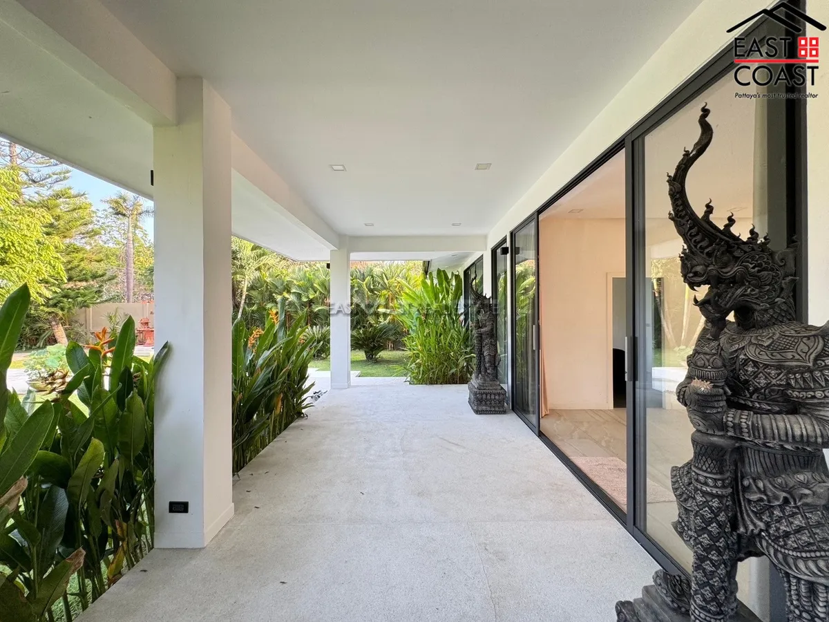 Spectacular Luxury Villa photo 3