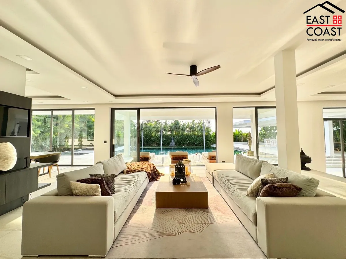 Spectacular Luxury Villa photo 5