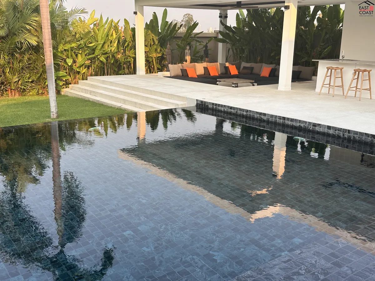 Spectacular Luxury Villa photo 28