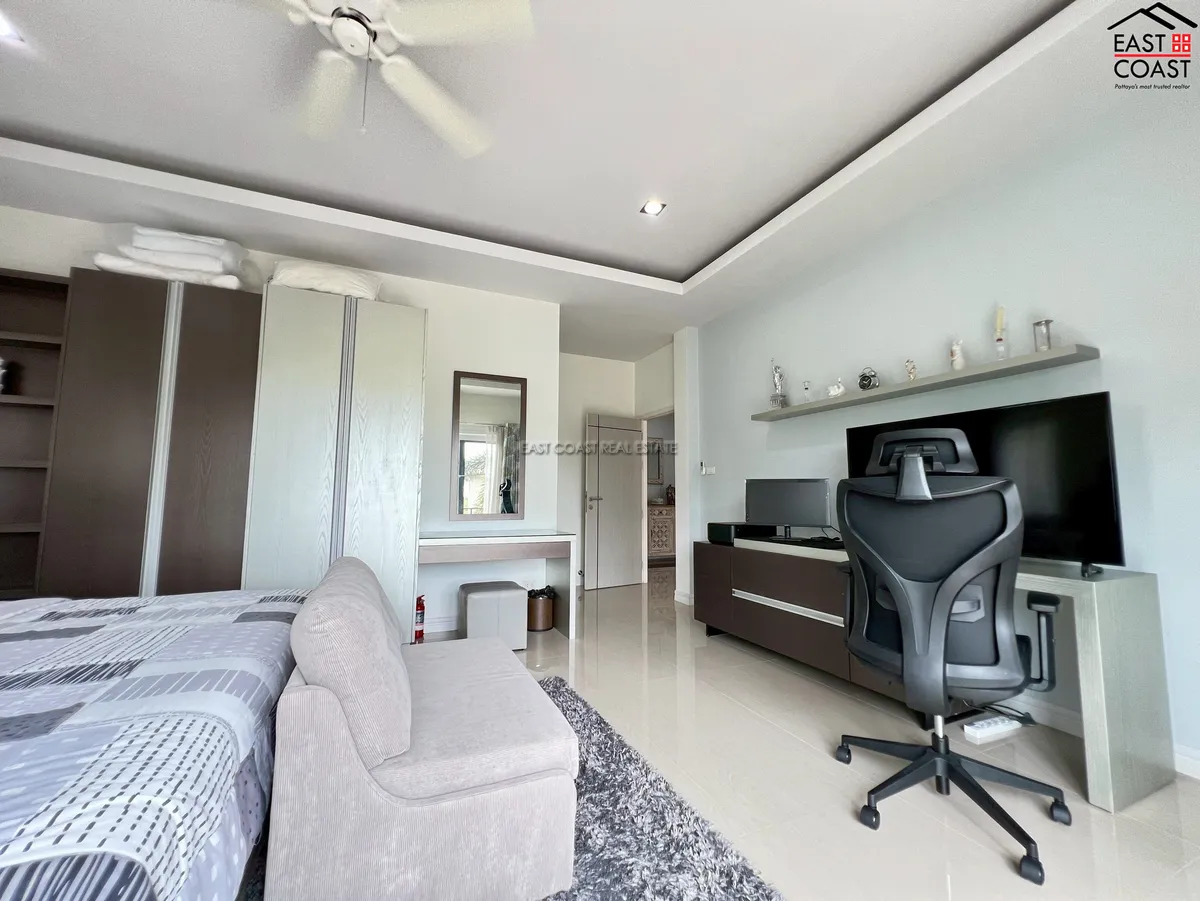 Lakeside Court 5 photo 40