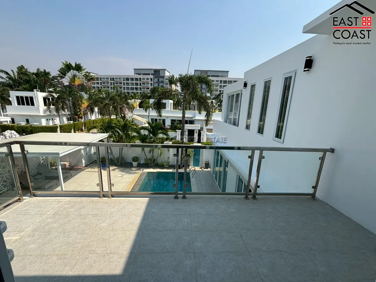 Palm Oasis photo 31