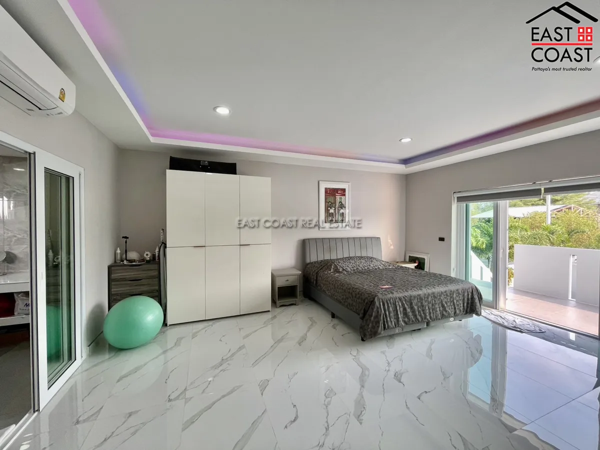 Temple Court Villa photo 9