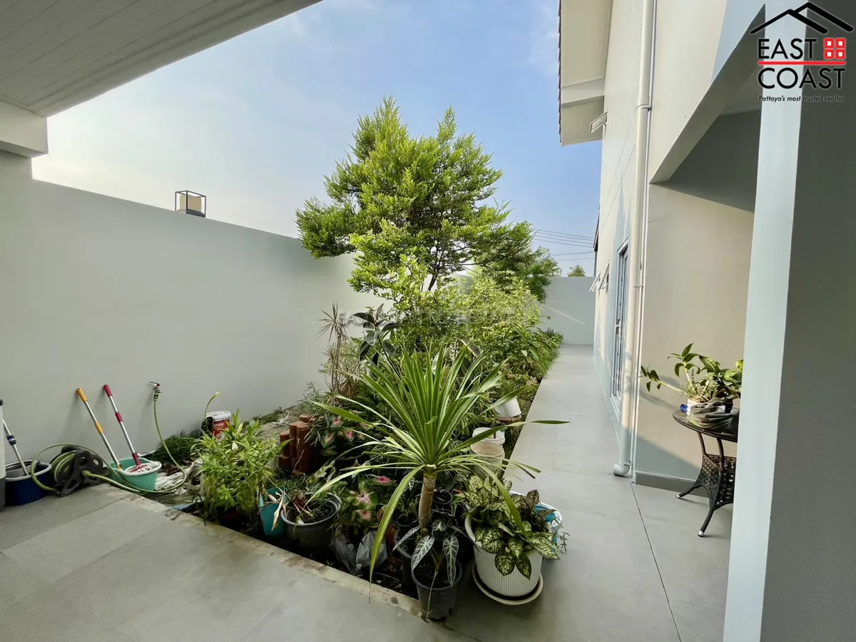 Temple Court Villa photo 16