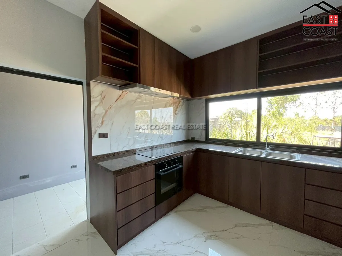 Horseshoe Point photo 16