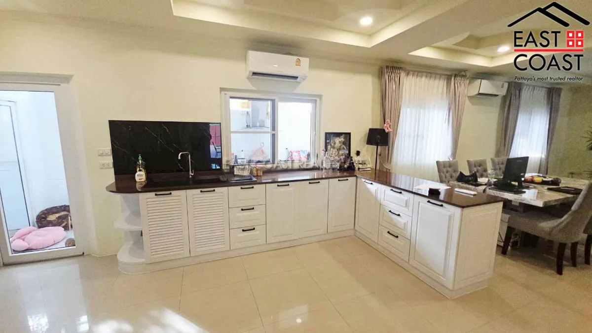 Pattaya Lagoon Pool Villa photo 10