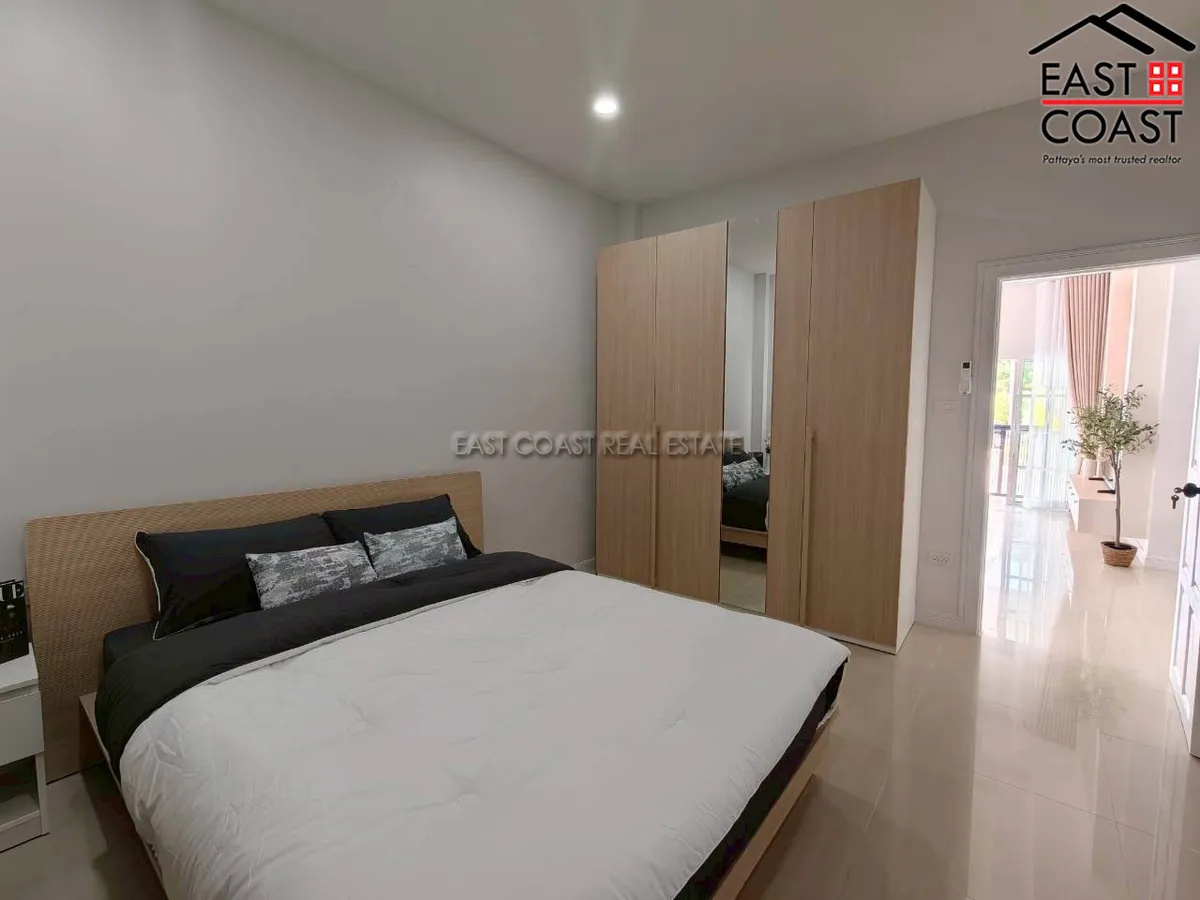 Pornthep 3 photo 18