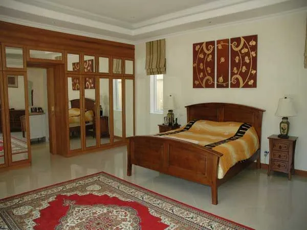 Lovely family home and so much more. photo 4