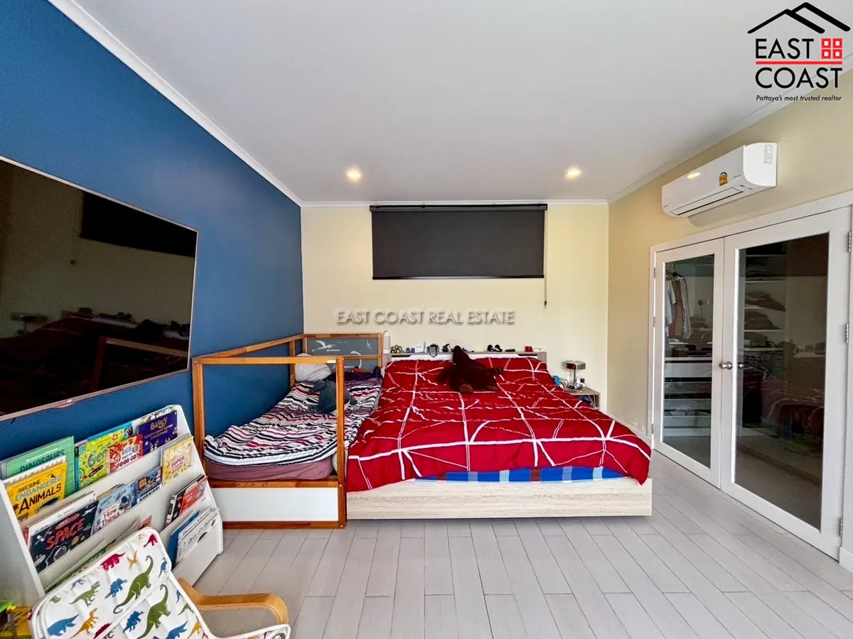 Private Villa photo 28