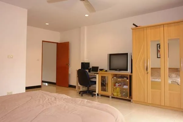 Pratumnak Soi 6 photo 4