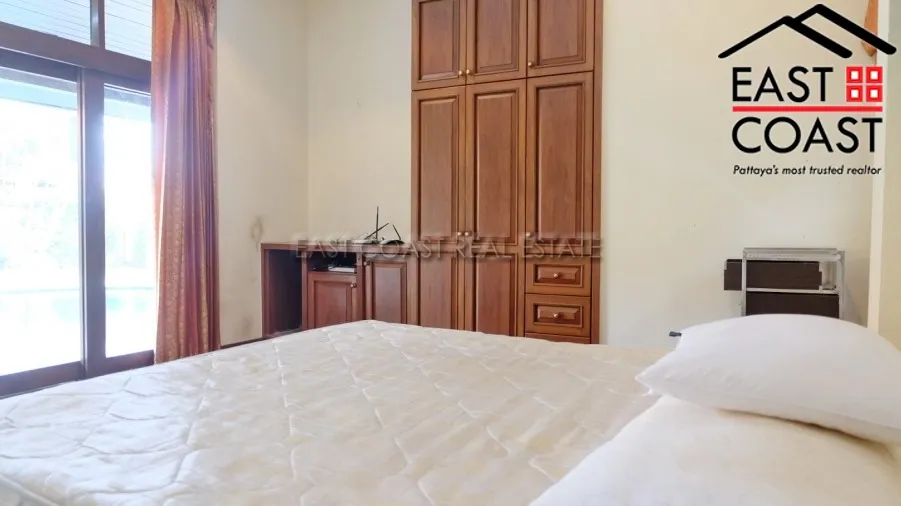Soi Pornprapanimit photo 12