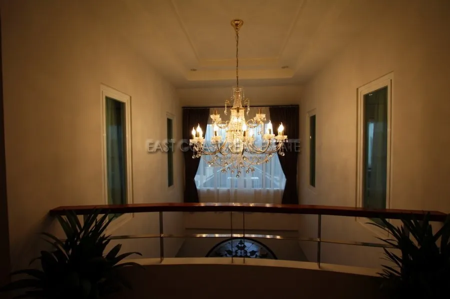Platinum Villa photo 5