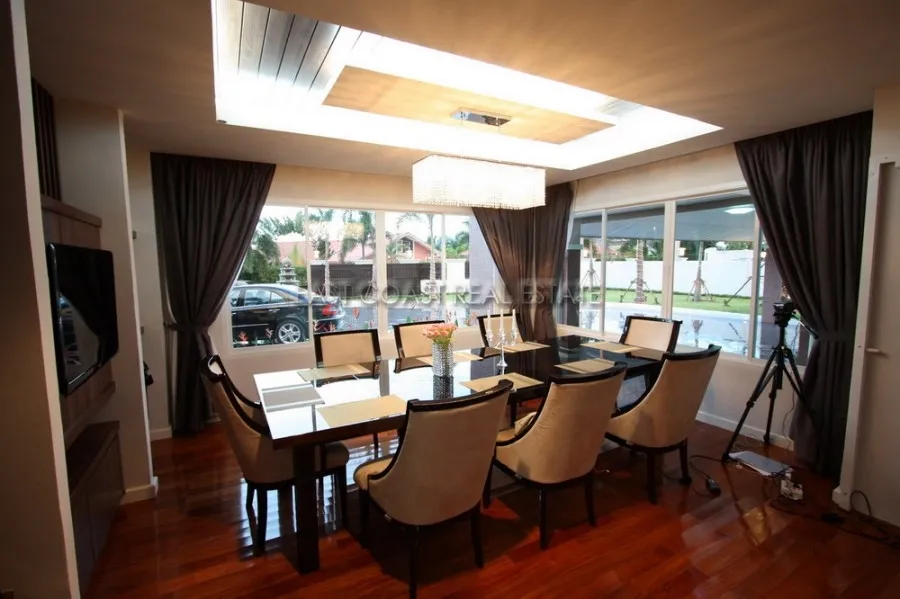 Platinum Villa photo 4