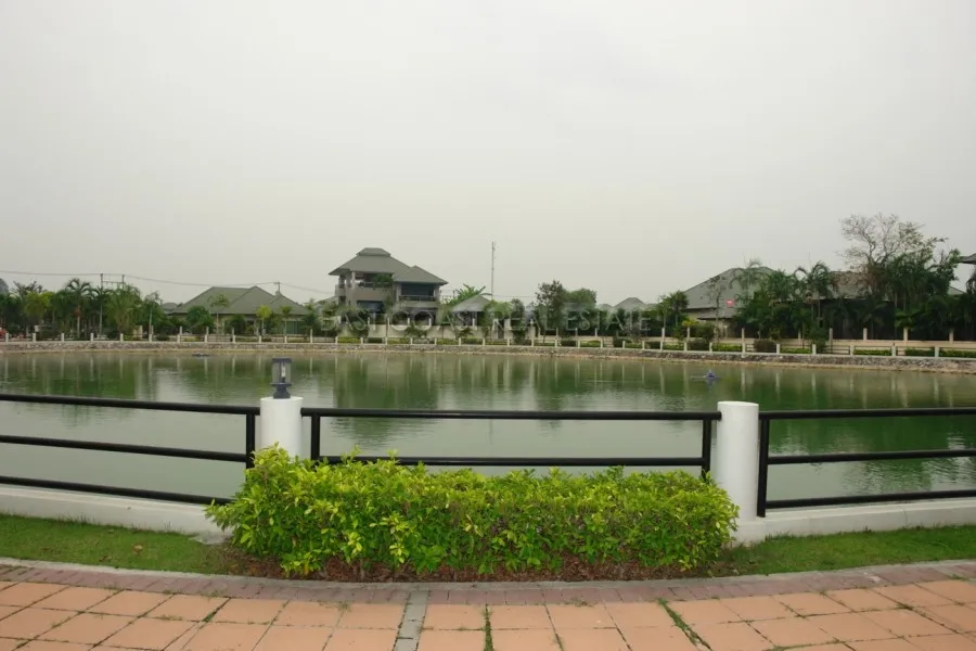 SP5 Village photo 27