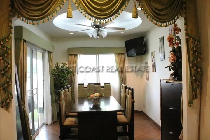 Royal View Village photo 5