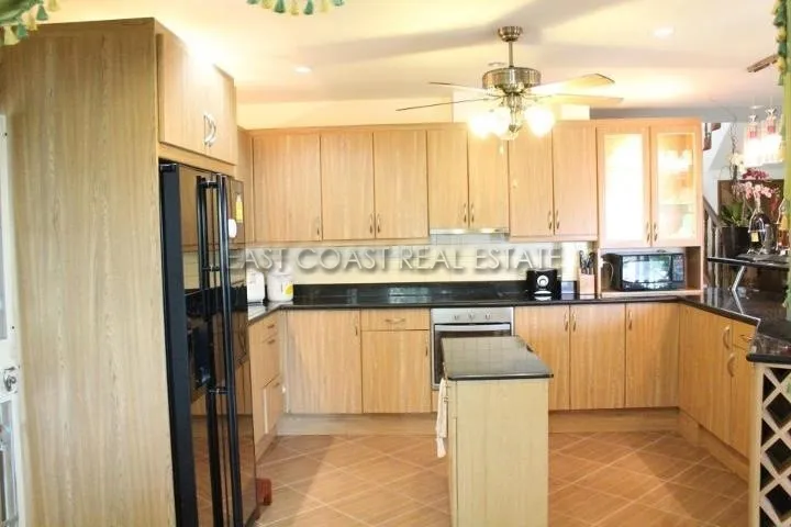 Royal View Village photo 4