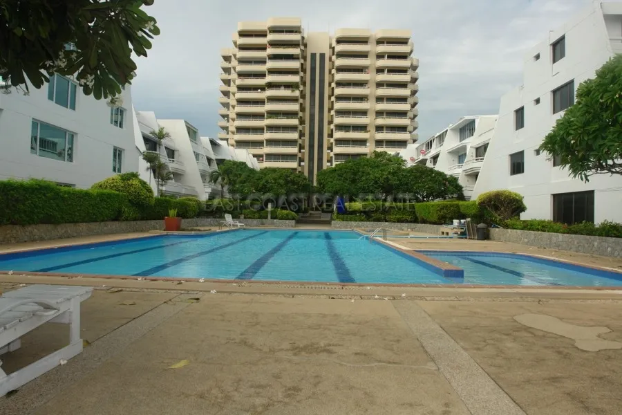 Chom Talay