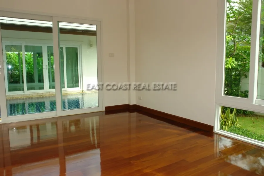Sea Breeze Villas photo 3
